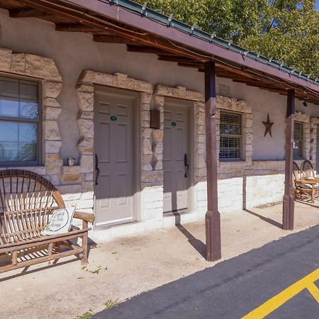 Country Inn Motel Fredericksburg Exterior foto